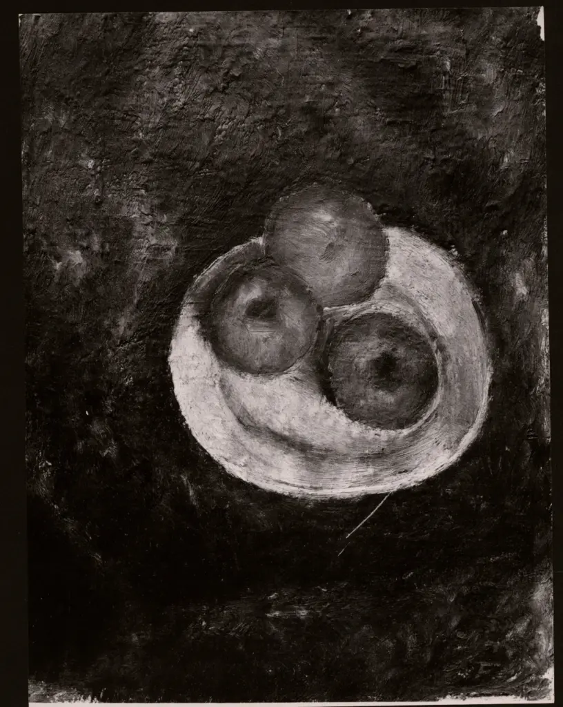 Anonimo , Zancanaro, Antonio - sec. XX - Vassoio con tre frutti , fronte