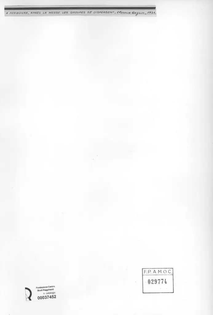 Anonimo , Gagnon, Clarence - sec. XX - A Peribonka, après la messe, les groupes se dispersent , retro