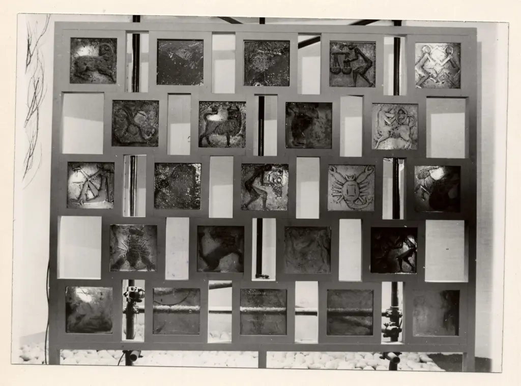 Universal Photo , s.v.