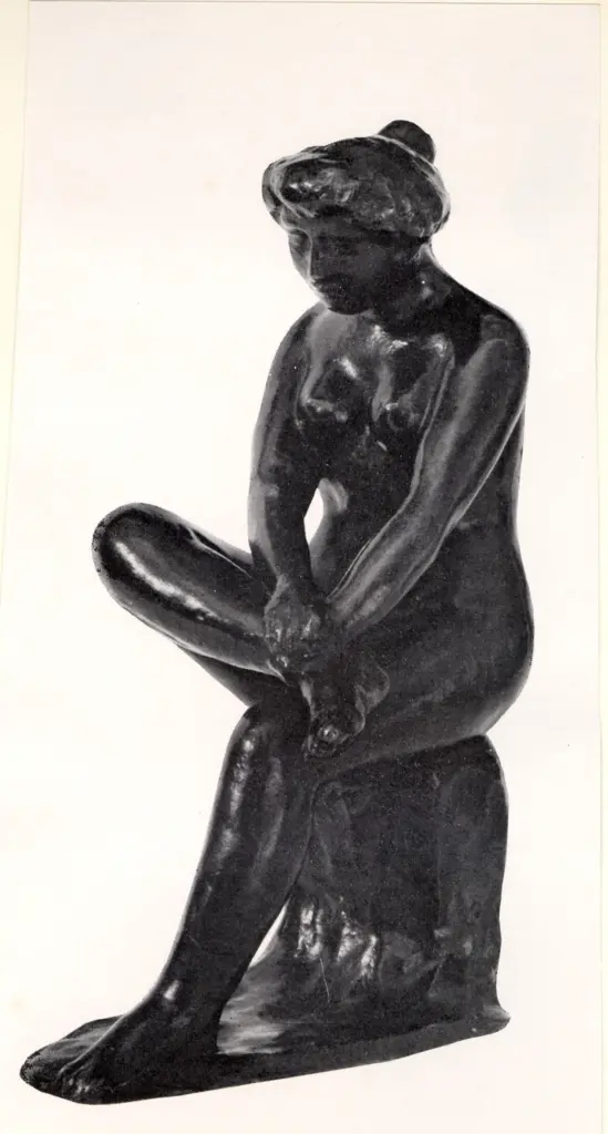 Anonimo , Maillol, Aristide - sec. XX - Donna nuda che si tiene un piede , fronte