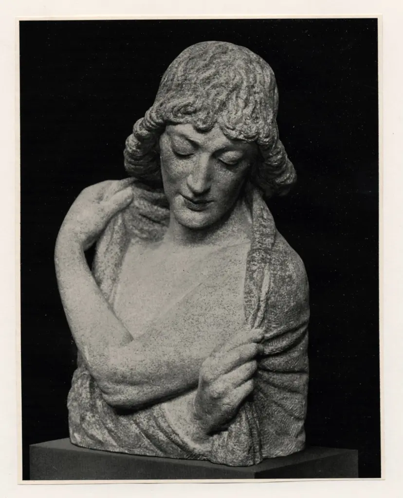 Anonimo , Hoetger, Bernhard - sec. XX - Busto di ragazza con mantella