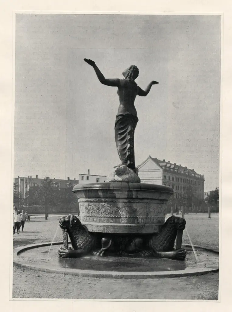 Anonimo , Hoetger, Bernhard - sec. XX - Fontana della Giustizia
