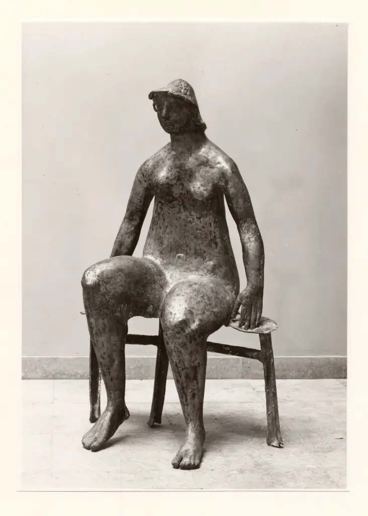 von Stadler, Toni , Donna seduta