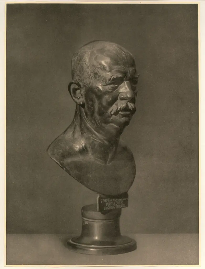 Wrba, Georg , Bronzebuste dr. Georg Stockel -