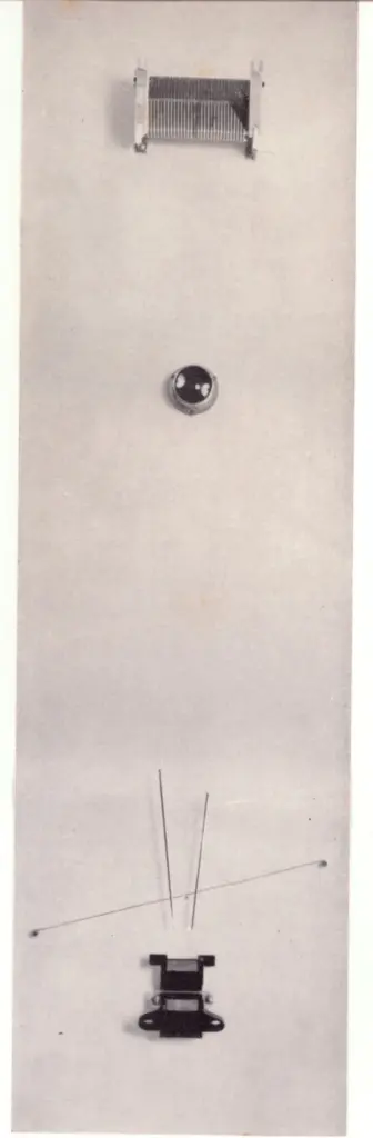 Takis, Takis , T&eacute;l&eacute;sculpture Musicale lumineuse