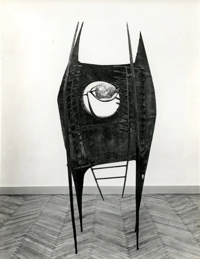 A.F.I. Agenzia Fotografica Industriale , Chadwick, Lynn - sec. XX - L'occhio interno , fronte