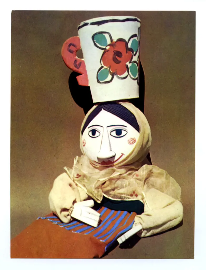 Niculescu, Margareta , La femme &agrave; la seille