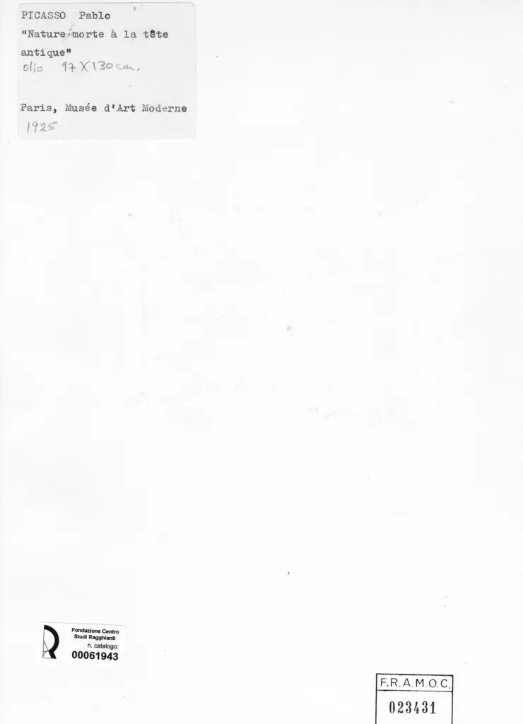 Anonimo , Picasso, Pablo - sec. XX - Natura morta con testa antica , retro