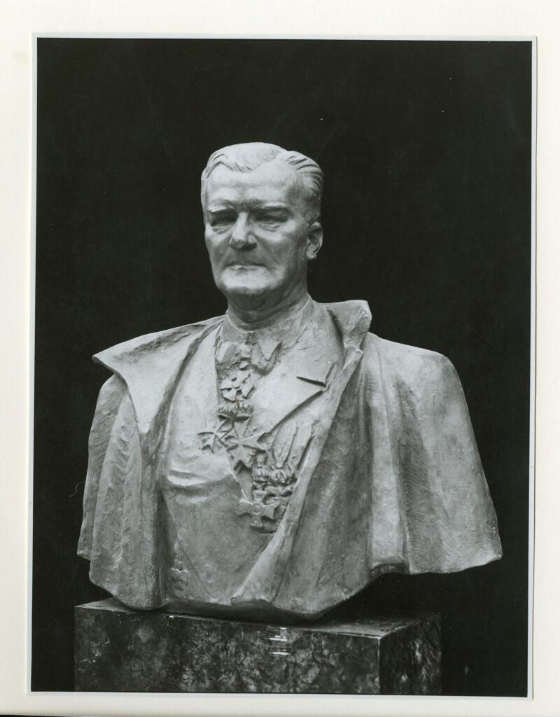 Fotografia Ferruzzi , Kisfaludi Strobl, Sigismondo - sec. XIX/XX - S.A.S. il Reggente Horthy , fronte