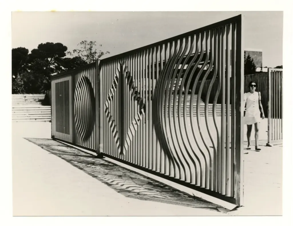 Anonimo , Vasarely, Victor - sec. XIX/ XX - Cancellata , fronte