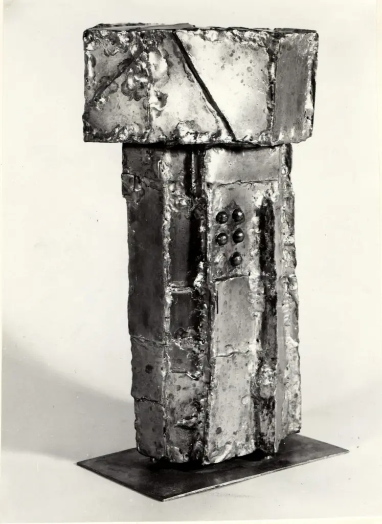 Azuma, Kengiro , La colonna