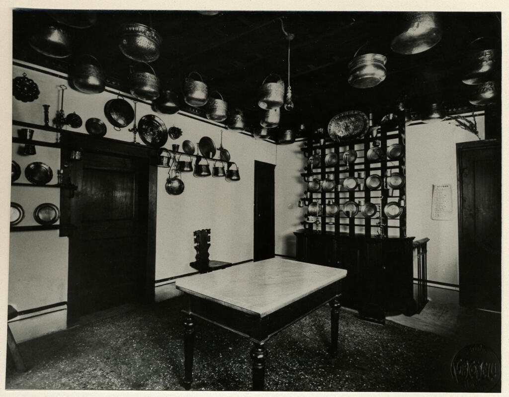 Giacomelli , Bellotti, Umberto - sec. XX - Cucina veneziana , fronte