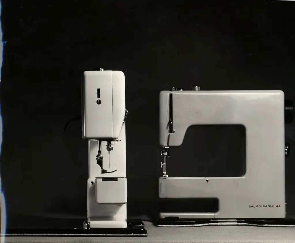 Anonimo , Mangiarotti, Angelo; Morassutti, Bruno - sec. XX - Macchine da cucire , fronte