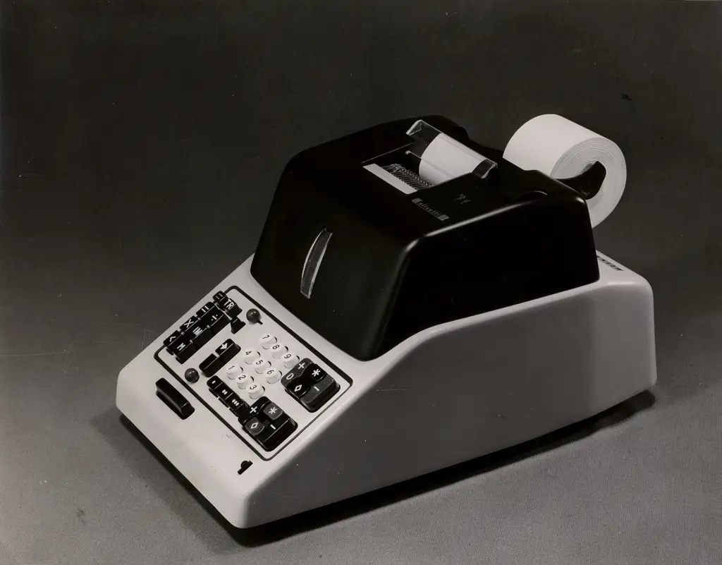 Anonimo , Olivetti - sec. XX - Olivetti Tetractys , fronte