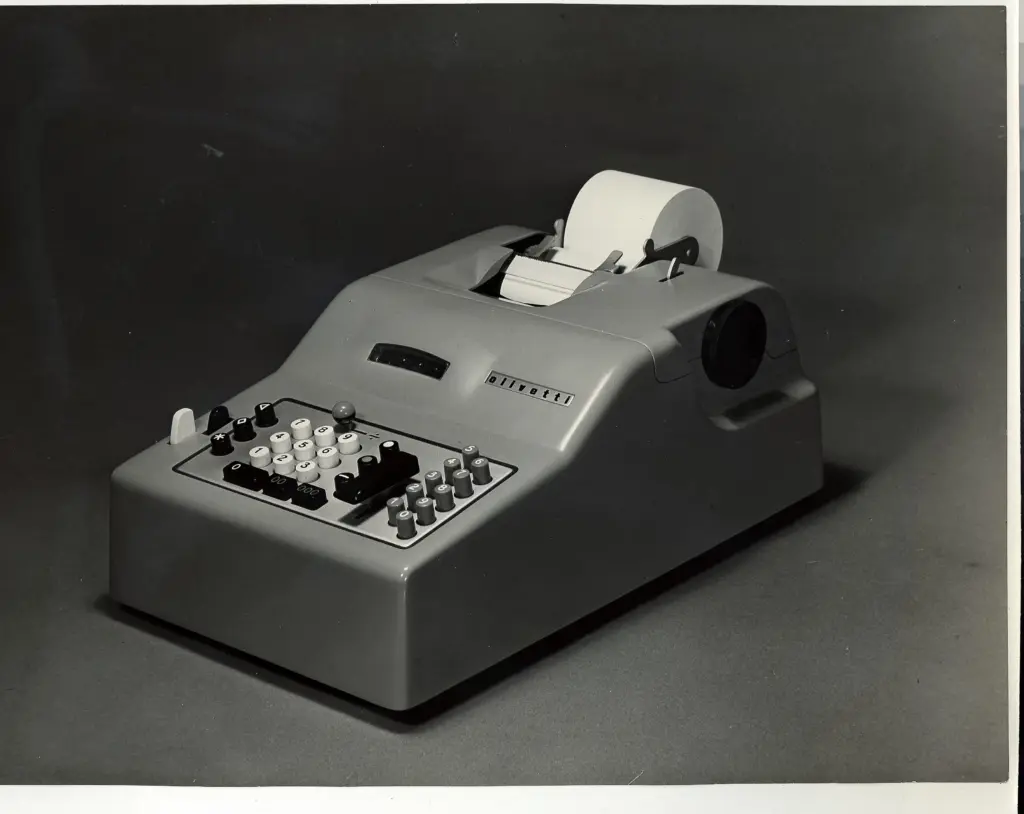 Anonimo , Olivetti - sec. XX - Olivetti Divisumma , fronte