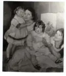 Spadini, Armando , Donna con bambini