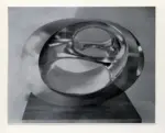 Hepworth, Barbara , Scultura ovale